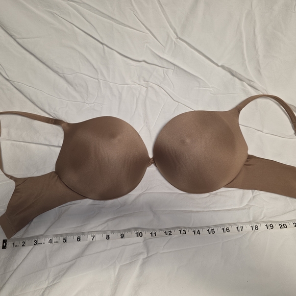 SKIMS Ultimate Nipple Push-up Bra 32DDD Bronze Kim Kardashian Seamless Bra - Picture 2 of 16